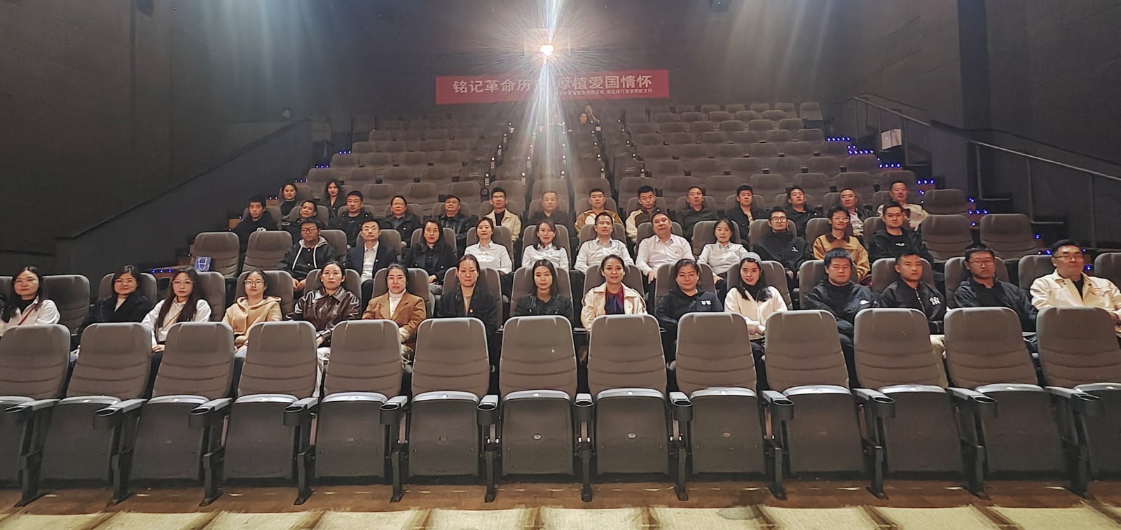 微信图片_20241028154936_副本_副本.jpg 微信图片_20241028154936_副本_副本.jpg